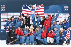 SAALBACH, AUSTRIA, 13.FEB.25 - ALPINE SKIING - FLOWERS CEREMONY IM RTL DAMEN- FIS ALPINE WORLD SKI CHAMPIONSHIPS SAALBACH 2025
IMAGE  SHOWS : TEAM USA, Paula Moltzan (USA),
PHOTO: SMP/WINTER