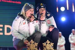 SAALBACH, AUSTRIA, 11.FEB.25 - ALPINE SKIING - TEAM COMBINED, LADIES, MEDAL PLAZA, SIEGEREHRUNG. - FIS ALPINE WORLD SKI CHAMPIONSHIPS SAALBACH 2025
IMAGE  SHOWS : Katharina Truppe and Stephanie Venier (AUT). 
PHOTO: SMP/WINTER